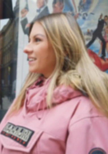 金髪ルーマニア美女とデートしてイチャイチャセックス、めっちゃ良い身体してます。もちろん中出しで。