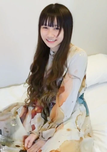 男慣れしていないピュアなJD女の子にお尻の穴を広げさせバックでガン尽き。 支配欲の満たされる最高の中出しSEX!!