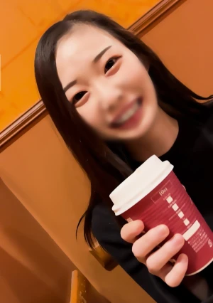 【無修正】さようなら。笑顔がキュートだった彼女とこの日を境に音信不通になってしまい噂で病んでしまってると知りました。まだ無邪気に笑っている最後の映像です！