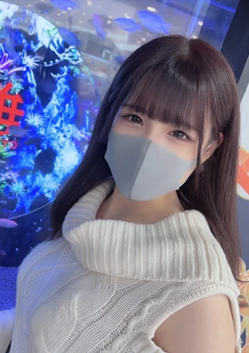 言葉巧みに密室に連れ込み膣内射精されてしまう卒業を控えた20歳の短大生・・・拒否できない従順な態度に付け込み追撃の口内射精！！