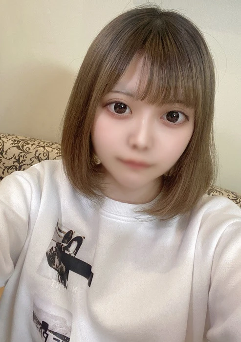 【未〇年/2004年生まれ】19さいの女の子、まやちゃんの未〇年まんこをおじさんちんぽでズボズボ♡二回中出し♡