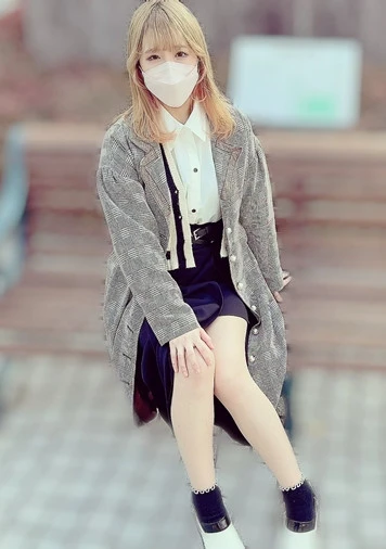 素人感がたまらなくイイです。ナチュラルで可愛い、笑顔も可愛い「とあ」ちゃん失業中につき初老の餌食へ「人生初の生中出し」