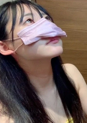 【無】顔出しを口説いてマスク取って最後に顔射してます笑　※レビュー特典／高画質Ver