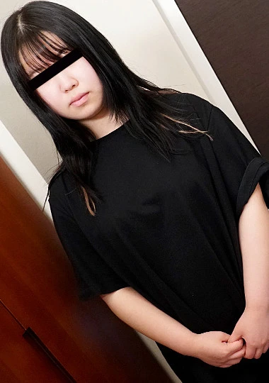 初心な女の子と思いきや赤い下着にパイパンマンコで中出しまでしちゃいました！