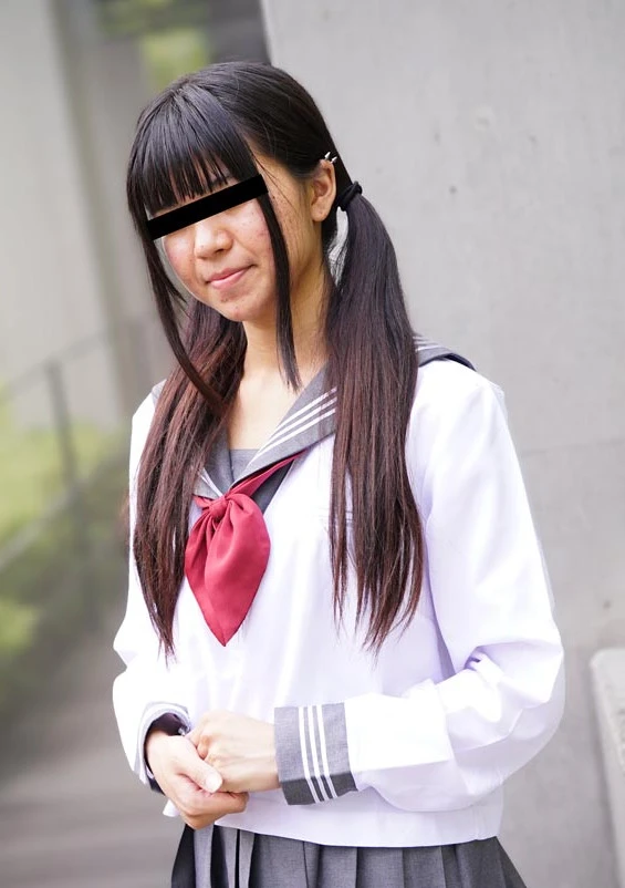 制服時代 ～あどけない表情がたまらない華奢な女の子～