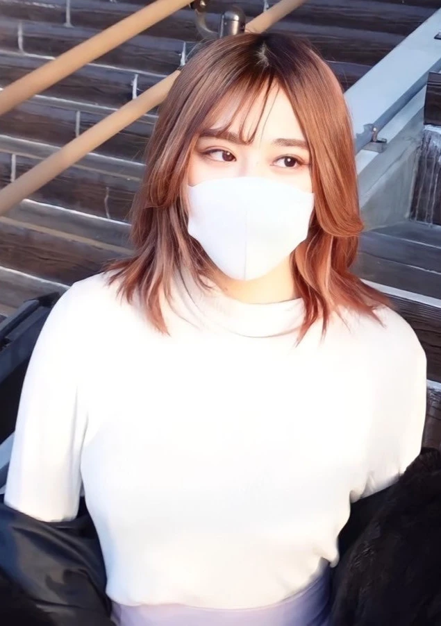 巨乳だから知人の紹介で胸のパーツモデルとして呼び込んだら出会って喋ってる時からヤリたかったんです！との事です