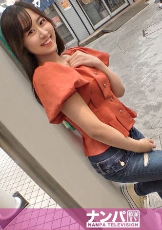 マジ軟派、初撮。 1916 吉祥寺でナンパしたJDは裏垢にエロい自撮りを載せるスケベ趣味の持ち主だった！軽いノリで始まるSEX！色白でキレイな体！しかしパンツ脱がすと剛毛マ●コ！手マンで潮吹き、膣奥ぐりぐりピストンで痙攣中イキ！！