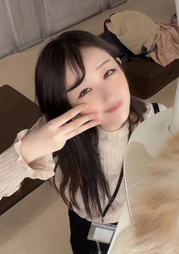 猫カフェで働く押しに弱そうなスレンダー女子大生にそそり勃つ僕の性器を咥えられ気持ち良すぎて生中出し！！！(後編)