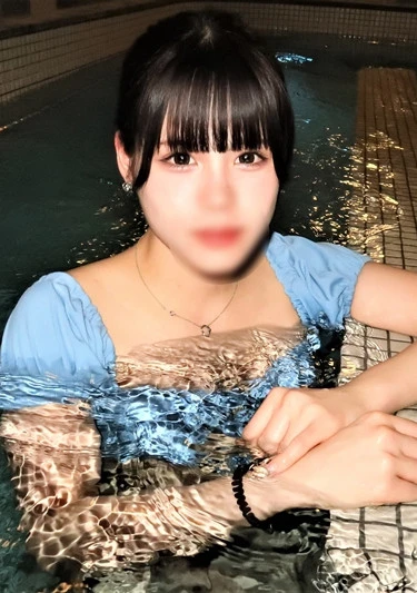 都会を離れて温泉町へ！混浴スパでこっそりフェラ＆潮吹きマンコひくひく痙攣絶頂～無責任中出し2連続！　【流出厳禁】