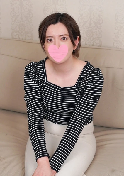 独占販売 【無修正】【3P】旦那と離婚寸前の美人妻が人生初3P。自分を求める雄臭い2本の巨チンに囲まれ疼くマンコから愛液ダラダラ♡家庭を忘れ他人棒に中出しされ孕む