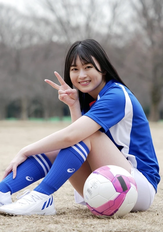 「ダメ！いっぱい潮出ちゃうよ♪」清楚な顔して意外とビッチだった元サッカー部マネージャーちゃん ～すっぴんのSEXもあるよ～ 菜月ひかる