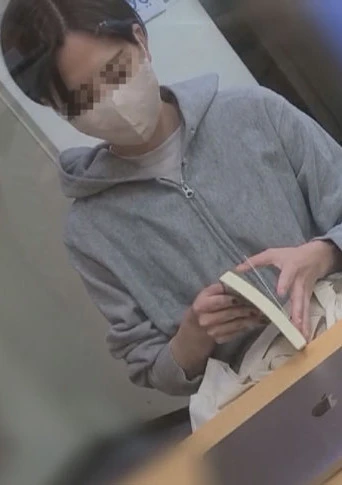 【個撮】ボーイッシュな敏感新妻は勤勉。「もうイヤ。。。」無気力な態度でもその敏感は止まらない。スキルアップを目指し、勉学に励む時間をも奪い去り、旦那を思いながら、もがき・よがる姿に種付け。