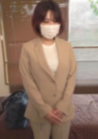 【磯山さやか似】 疲れ切った身体をどう対処していいか悩む若手OL！ 全身が凝りすぎていたのであらゆる手段で隅々をマッサージして快楽の域までヒーリング！