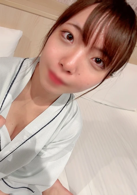 感度抜群のEカップ優等生美女に性欲任せでガン突き膣奥ピストン！！カメラを忘れてアクメ！昇天絶頂連発！！ｗ