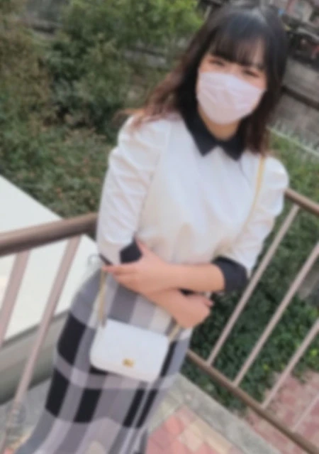 【オフパコデビュー】 裏アカ女子でバズりを試みるお嬢様大学生！ 過激な投稿をするために羞恥プレイから中出しセックスまでガチネタを多数提供！