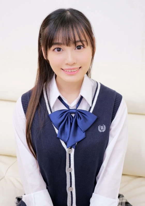 激カワ女子校生が挑戦！じっくりち○ぽをデッサンしてもらえませんか！？ 観察→発情！デカチン生ハメ&人生初中出し うららちゃん