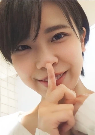 「お姉さんのパンティ見せてあげようか？」ショッピングセンターのトイレで甘酸っぱい思い出「今日のことはママには絶対ヒミツだよ！」「・・・うん」