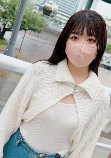 【無修正】田舎から上京したばかりのまゆちゃん。こっちに友達も少ないからおじさんの誘いにすんなりついてきちゃう純粋なタイプ。一緒に買い物＆ゴンドラデートしたあとホテルでまったりハメ撮りSEX！！