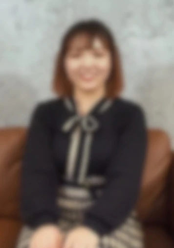 明るいスマイルのGカップJD 数日溜めたそそり立つ複数ちんこをノリノリでバキュームそのまま生挿入 54分ごっくん2発と中出し2発！※レビュー特典は4K高画質