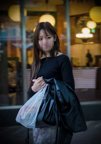 君をこんなに想って誘ってあげても応答無しなら付き纏って犯 すのみ・・・消えない記憶を刻みつけ辱めた後は女の身体に生中出し。僕を拒否した罪は重い。