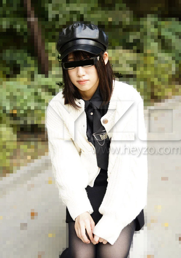 地味なメガネ女子大生をハメ倒しました！！	- 田宮まみ