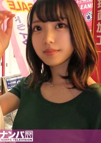 マジ軟派、初撮。 1952 職場への差し入れを買いに戸越銀座へ来ていたアパレル店員をナンパ！性感帯チェックの質問にも拒否らないのでそのままSEX！おしゃれな服の下にはハリ良し形良しの美巨乳が！