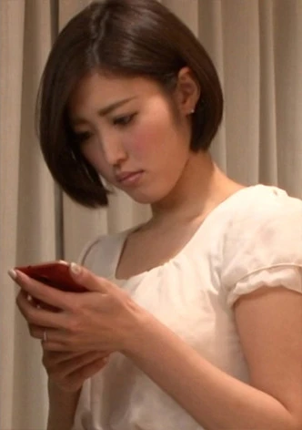 バイト先の店長の●教に性●●へと堕ちて行く傷心の人妻…