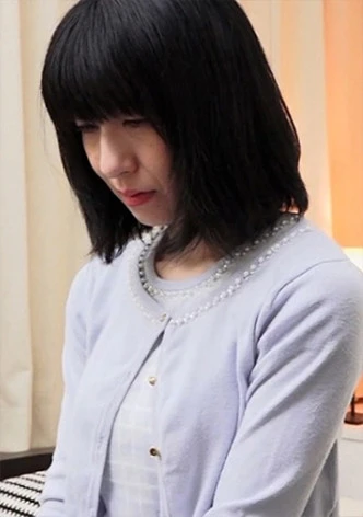 会社の部下の若い男に●った勢いで口説かれ、カラダを許してしまう不貞妻！