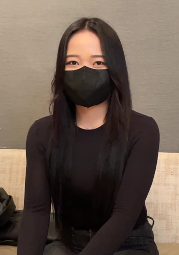 【顔出し解禁】**pznpqszoyj バイク乗りの関西美女とハメ撮り。生チ●ポでガン突きしてクールな表情を崩していく→大量中出し。