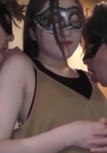 【個人撮影・乱交・3P・中出し】**pznpqszoyj 寝取られ３Pという未知の領域に挑んだ勇気ある奥様　「もう、恐れるものはありません。例え旦那に知られても・・・」