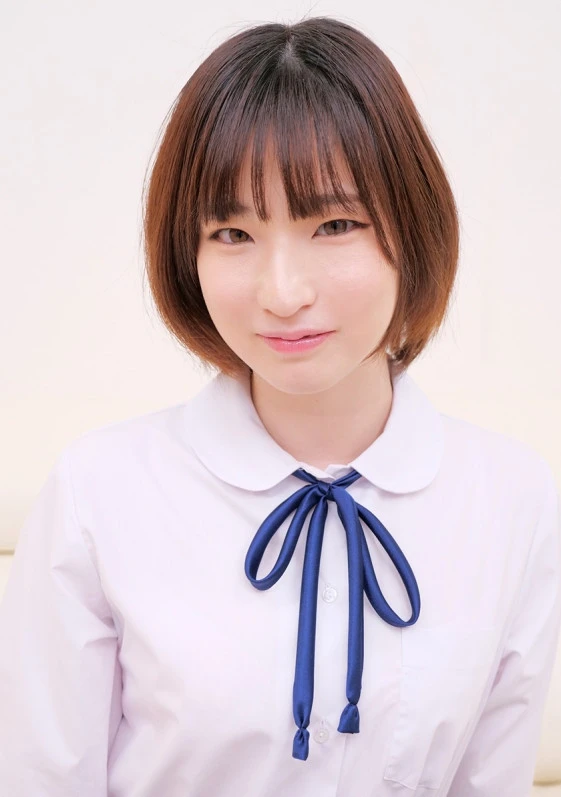 ウブな10代美少女限定！とっても恥ずかしい素股に初めて挑戦してもらいました！ 甘酸っぱいお汁溢れるマ○コにそのままヌルっと生挿入！イッても止めない激ピストンで中出し！ らんちゃん