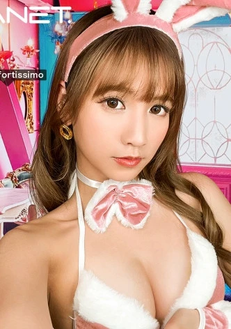 【女教師のどエロい裏垢】春休み限定でギャル化する音楽教師をSNSナンパ！！絶対に全・男子生徒がオナペットにしてる、ビジュ最強&超イイ尻の先生！！学校にバレたら退学必至の、コンプラシカト濃厚SEX！！スパンキングで感じるドM女がハメ潮まき散らして絶頂を繰り返す！！【イ●スタやりたガール。】