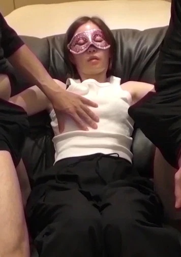 【個人撮影・乱交】**pznpqszoyj 性欲モンスターから性欲の権化へ　2本のチ〇ポから放たれた精液を体に塗りたくる姿は神々しい・・・