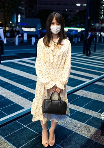 大学生と偽って個撮応募してきた家出に生中出し＋お仕置きイラマチオ口内発射