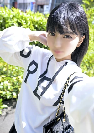 舞台女優のタマゴ、忙しすぎる**美大生。久々のＳＥＸに欲求不満が大爆発！騎乗位で生チンポ襲ってくるＧcupドスケベボディがイキまくり！「もう1回♪」中出し1回じゃ足りない！？連続ハメ倒し！！