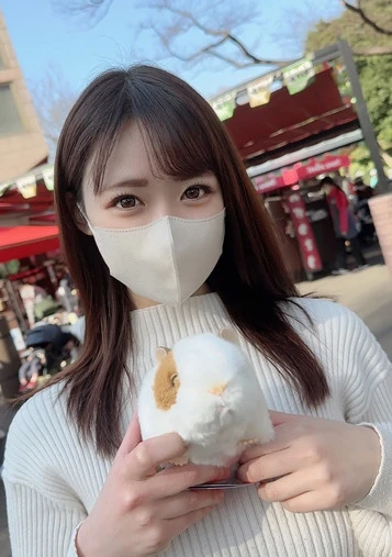 学 生時代から僕に想いを寄せてくれていた可愛い後輩が募る想いを抑えられず数年ぶりの再会・・戸惑いを覚えながらも身体を差し出す彼女が愛しすぎて僕は避妊もせずに・・