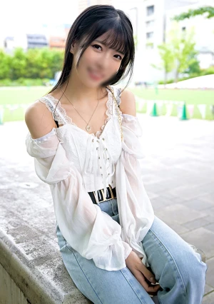 軟体スレンダーの現/役ダンサー　1年ぶりのＳＥＸにマンコ発熱潮吹き！縦にも横にも180度開くマンコにズッポリ連続中出し