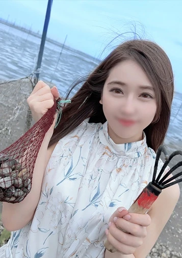 某有名格◯技専属ラウ◯ド◯ールとして一世風靡した美女・・その美貌からは想像が出来ない程の悶絶絶叫！！35回以上もイキ狂う彼女は一体・・・