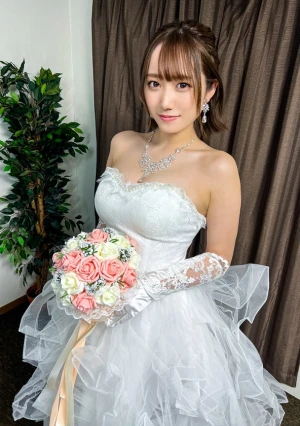 【最初の男VS最後の男】新郎がみたら気絶モノ。花嫁ほのかちゃん(25)結婚前最後の浮気SEX映像。ウェディングドレスで新郎の親友と最後の生中出しSEXに乱れまくるハメ撮り動画