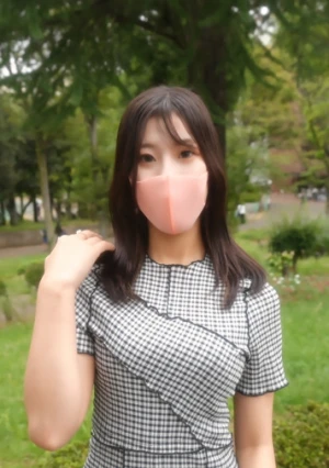 Gカップ、２１歳のクビれボイン！ ！スタイル抜群の足立梨○似*！！九州から飛行機でわざわざ撮影に来た！！、中出し２回戦、『個人撮影』個撮完全オリジナル１８２人目