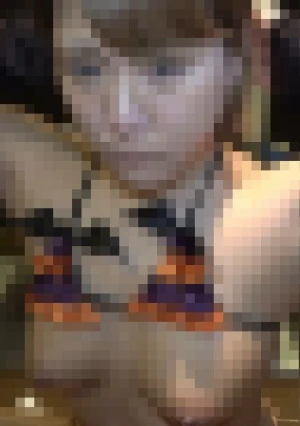 金髪黒ギャルとハロウィン生ハメSEX！危険日まんこに容赦なく中出し！お菓子をくれなきゃ孕ませちゃうぞ！【複数特典あり】