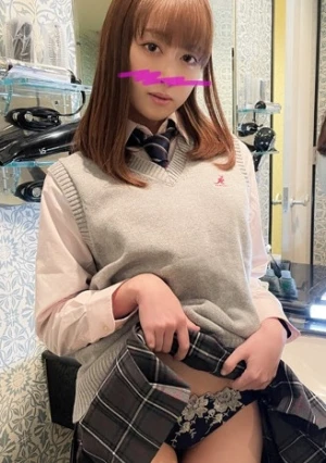 顔出し【個人撮影】自慢のセフレ_制服女子とのハメ撮り映像_ガッツリ中出しして来ました。