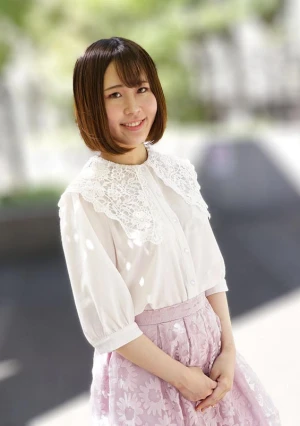 出会い系で知り合ったJDは剃りたてつるつるマンコ