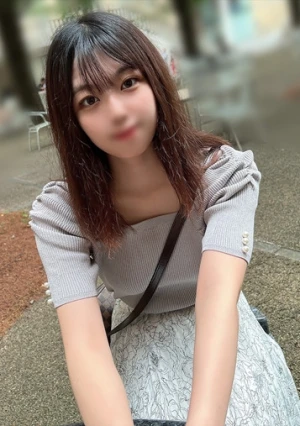 初撮影・顔出し！ 3日間限定！ダメ、人が来ちゃう！？男性経験が少ない女◯大生を彼女が通う某有名大学内で下着を脱がすと黒々とした剛毛が・・・そのままノーパンノーブラで受講。教室で僕は彼女に・・