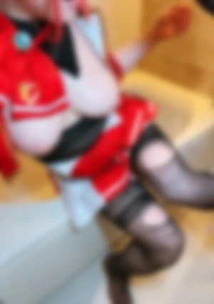 【Icupレイヤー】 Vtuber宝鐘マ〇ン(船長コスVer.)特大プリンのようなおっぱいレイヤーひびきちゃん。衣装ぬらしてローションパイズリで童貞くん昇天