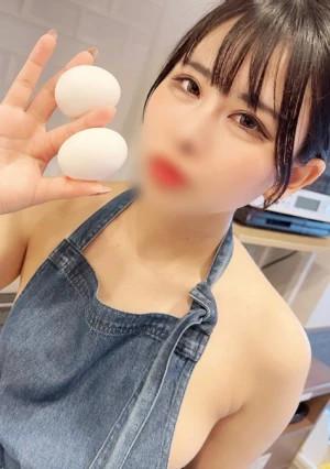 色気ムンムン裸エプロン♡すっごいエロい体つきのゆみちゃんと同棲気分でイチャラブハメ撮り中出しSEX！