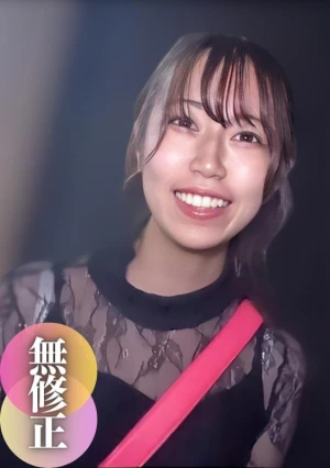 【顔出し】モデル事務所に所属前のP活録。ガラスの上で特大ディルド。〜モ無しの醍醐味晒します〜