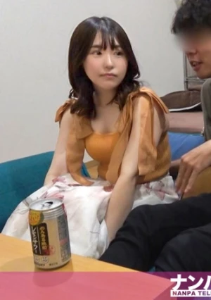 百戦錬磨のナンパ師のヤリ部屋で、連れ込みSEX隠し撮り 325 いつもニコニコ笑顔が絶えないみさきちゃん！エッチな空気になるとミニマムな体を震わせ、うるうるした目でこちらを覗き込んできて・・・！！