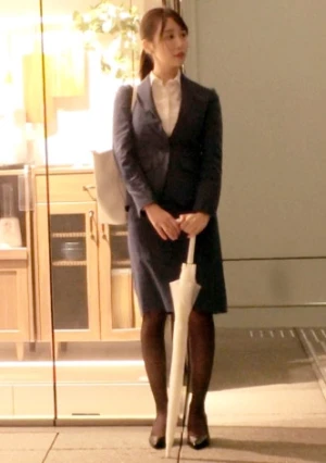 【超SSS級働く美女】25歳【スレンダー美巨乳】りこちゃん参上！千鳥足でやって来た彼女の応募理由は『仕事もプライベートも最悪なんです…』待ち合わせ前に一杯飲んでて【ほろ●い状態】お酒に身を任せ現実逃避！【欲望全開】【●教願望】人生の岐路に立つオンナの悶絶イキまくりSEX絶対に見逃すな！