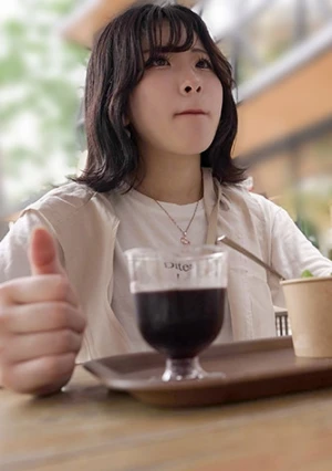 素人JD【限定】ゆずはちゃん20歳 ネットを中心にグラビアアイドル活動をしているJDちゃんと奇跡のマッチング！いつもは見られない布の向こう側に大興奮して勢い任せに大量中出し！！